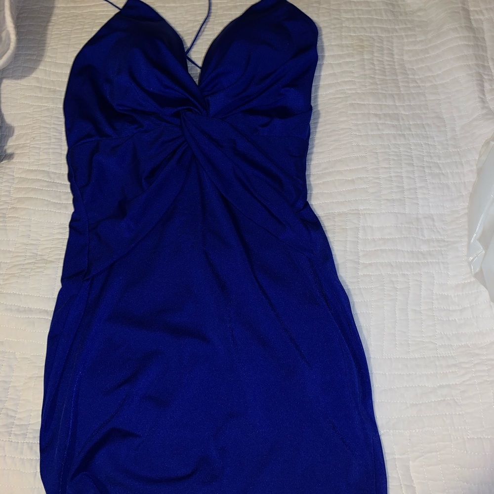 Dress - Picture 2 of 4